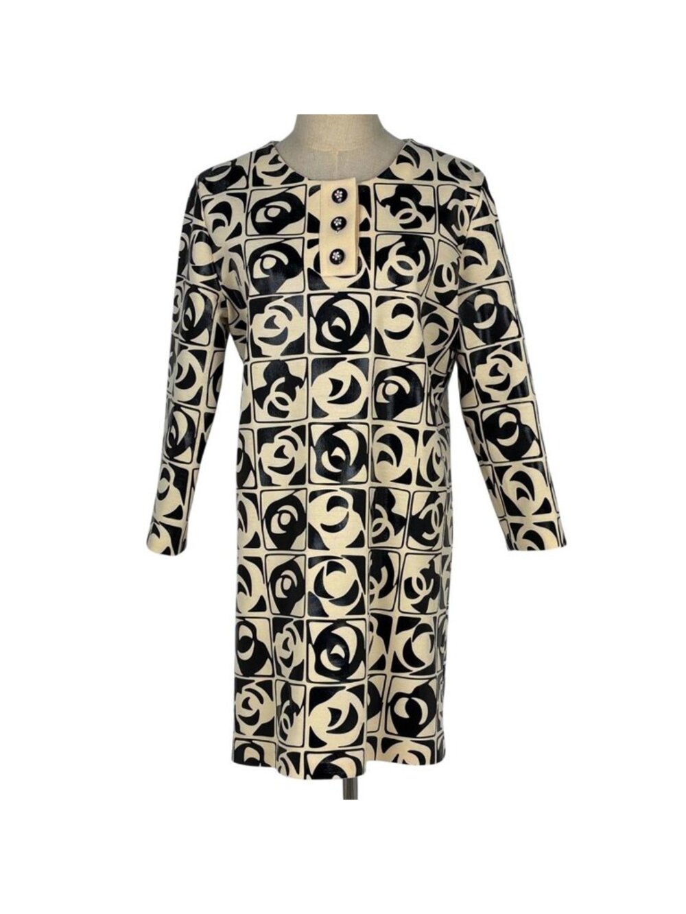 Chanel CC Logo Button Dress Flower All Over Pattern Skirt Wool White Black